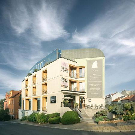 Hotel Troja Praga Exterior foto